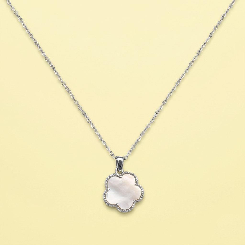 Collier Chance — vue 3