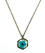 Collier SPIREA Hexagone – Fleur Véritable Séchée