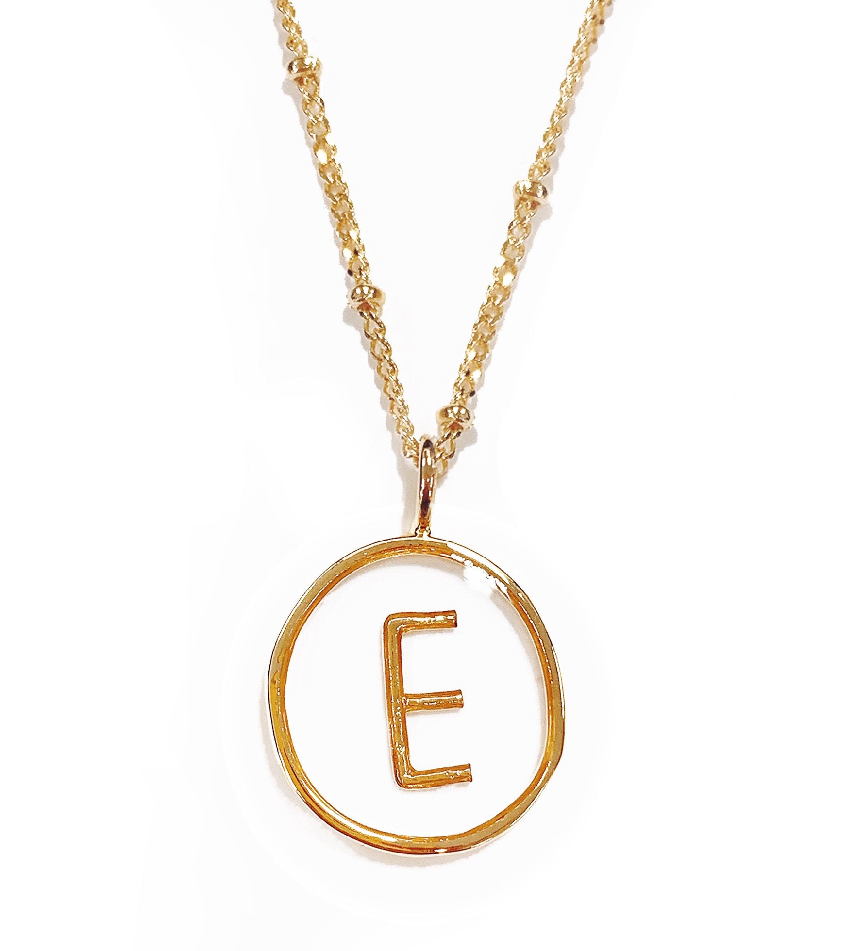 Collier lettre E doré en acier inoxydable - 172828