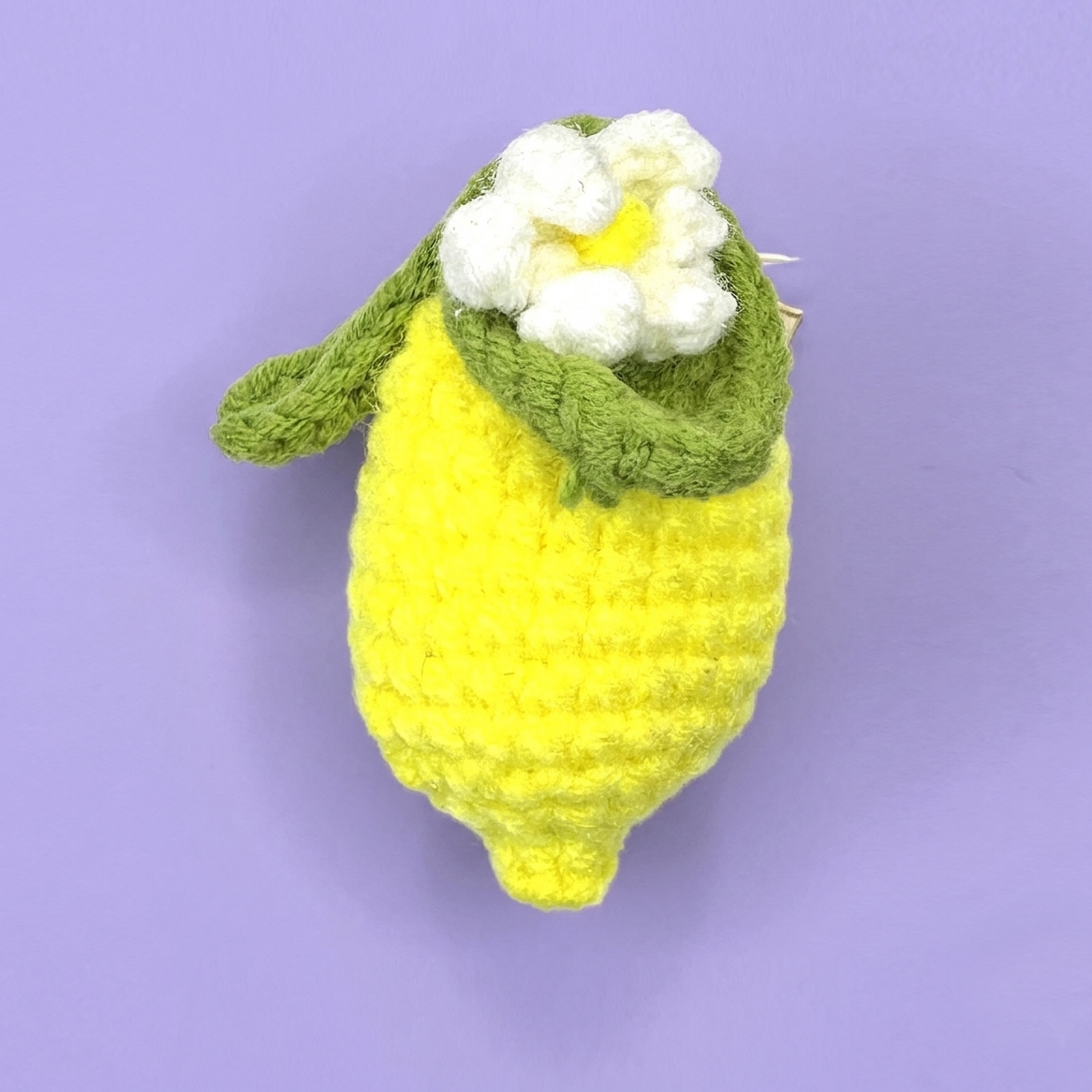 Broche Limoncello Crocheté en Laine